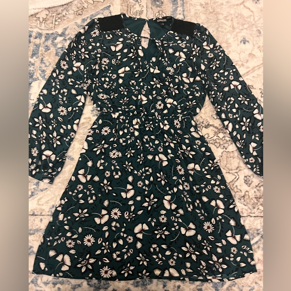 A beautiful blue express dress size XS